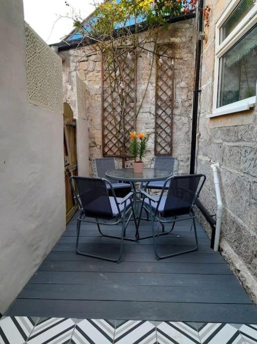 Sea View Cottage In Dorset, פורטלנד מראה חיצוני תמונה